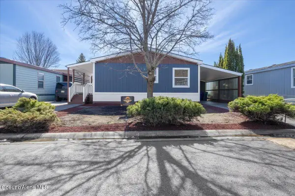 4932 W Cougar Cir, Coeur d'Alene, ID 83815