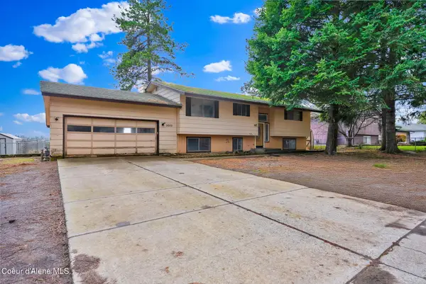 5605 N PINEGROVE DR, Coeur d'Alene, ID 83815