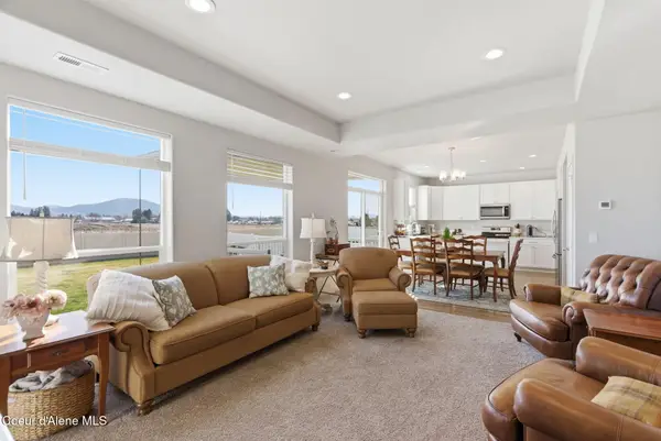 9798 N Heston LOOP, Hayden, ID 83835