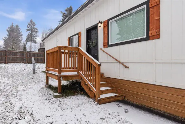 8310 W Meadowbrook circle, Rathdrum, ID 83858