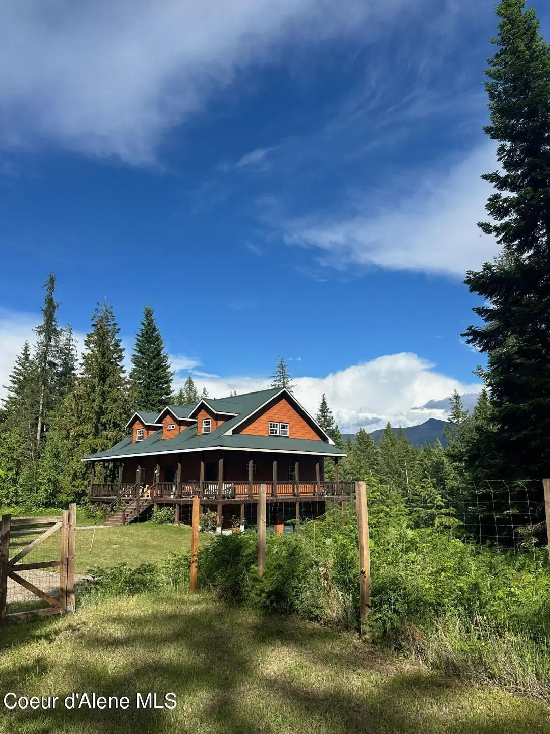 845 Cougar RD, Naples, ID 83847 - #1