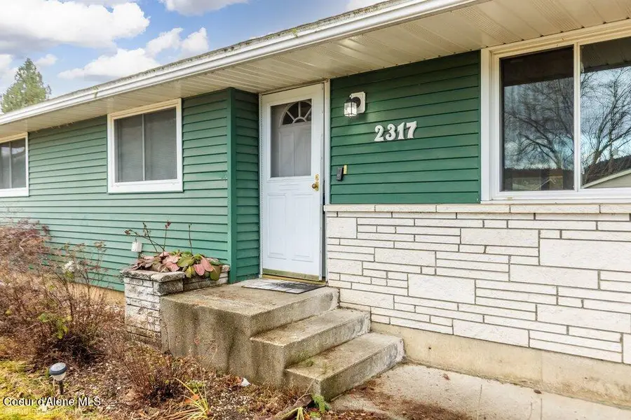 2317 N Honeysuckle Drive, Coeur Dalene, ID 83814 - Image #2