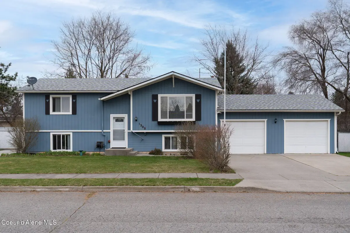 1309 E Homestead Ave, Coeur Dalene, ID 83814 - #1