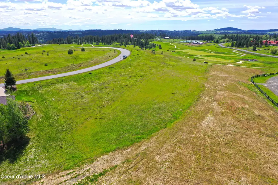 L201 S Basalt Dr, Coeur Dalene, ID 83814 - Image #2