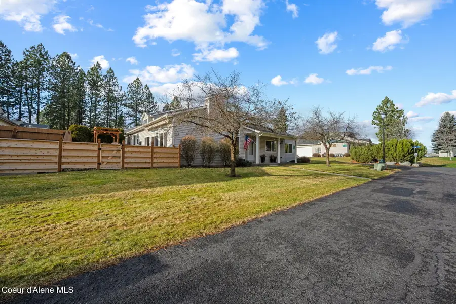 3675 N Scotch Pine Ln #APT 1, Coeur Dalene, ID 83815 - Image #2