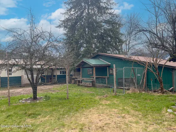 109 W 6th AVE, Clark Fork, ID 83811