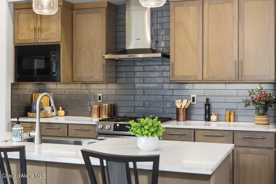 1862 W Felton Dr, Coeur Dalene, ID 83814 - #3