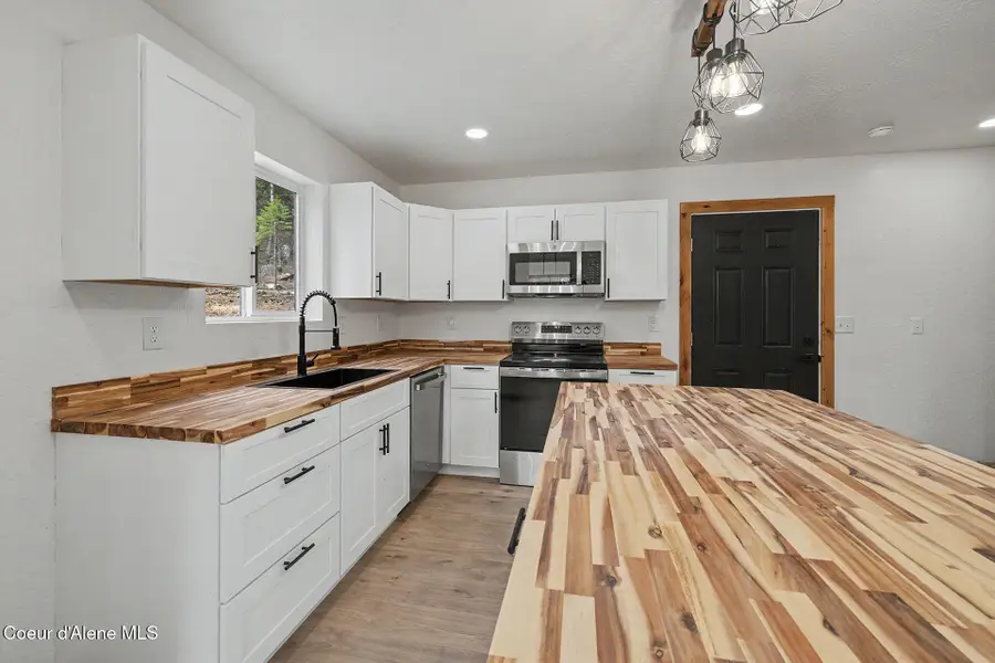 181 Lakeview DR, Blanchard, ID 83804 - #3