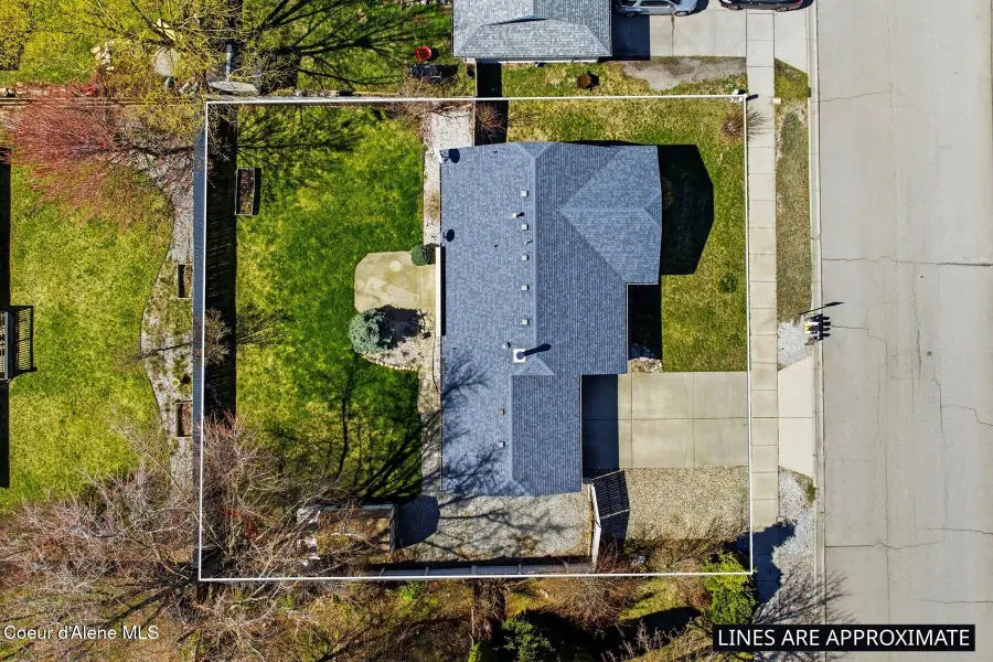 8402 W California ST, Rathdrum, ID 83858 - #2