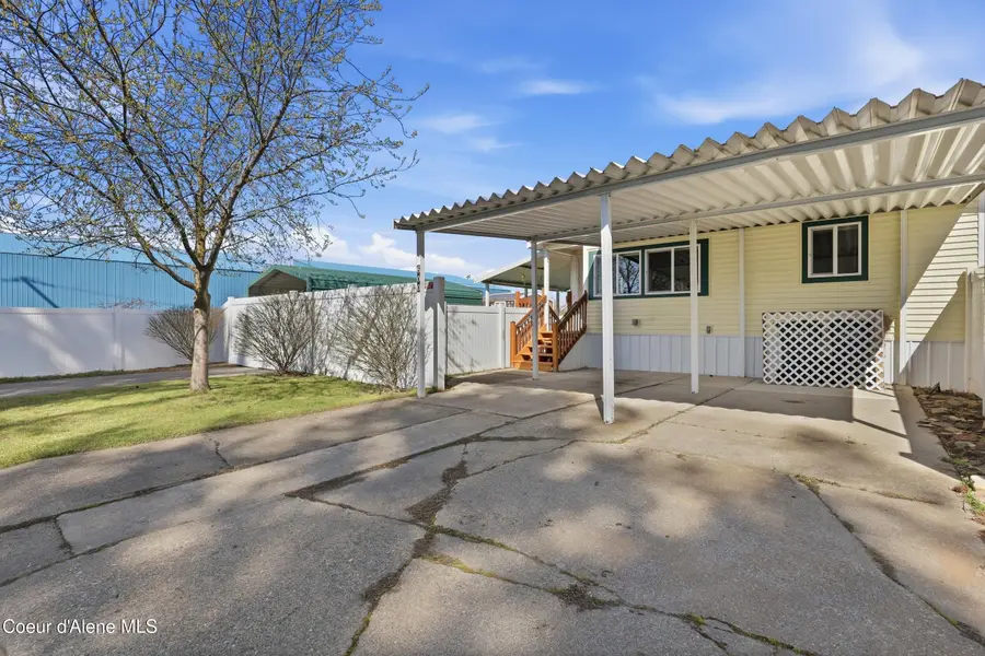 600 W Myriah Loop, Coeur Dalene, ID 83815 - #3