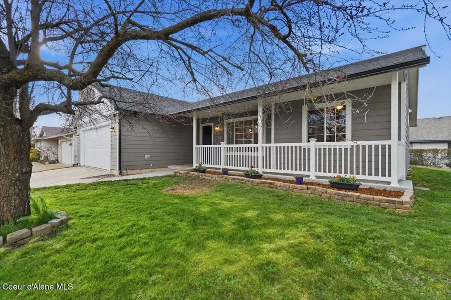 215 W Chippewa DR, Post Falls, ID 83854 - #2