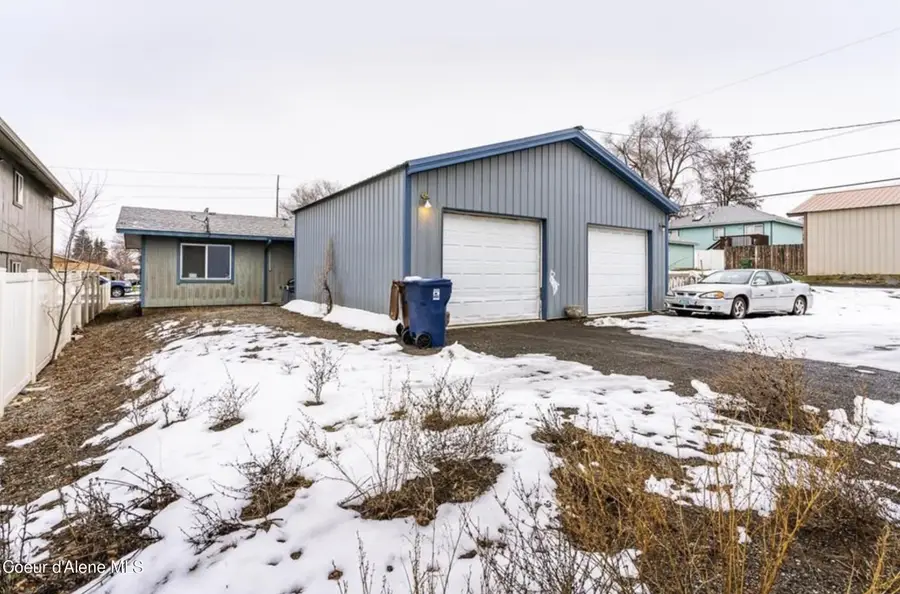 3024 N Hogan St, Spokane, WA 99207 - #3
