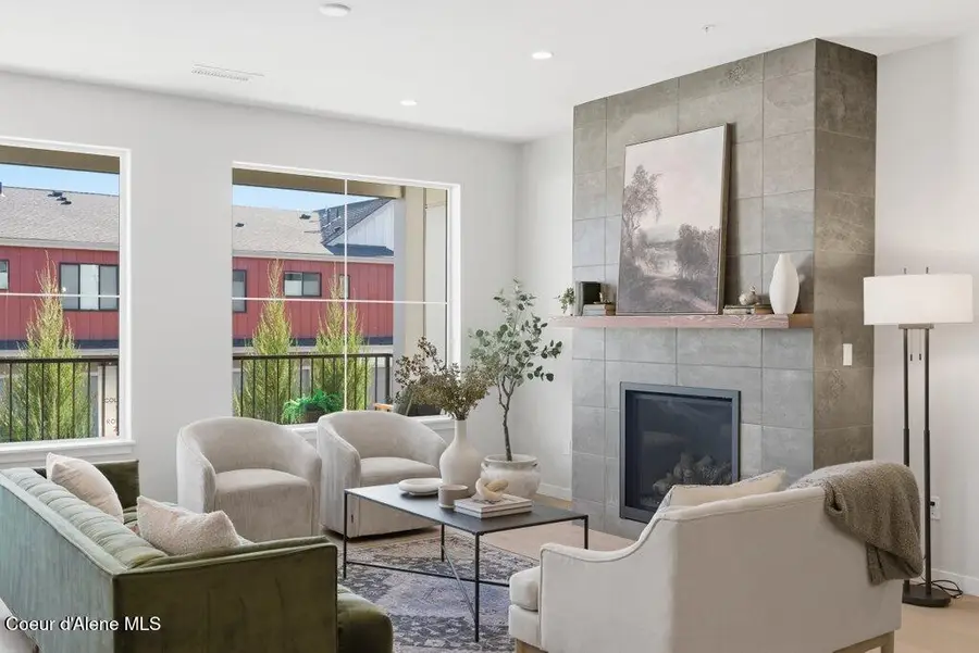 1035 E RAILROAD AVE, Post Falls, ID 83854 - #3