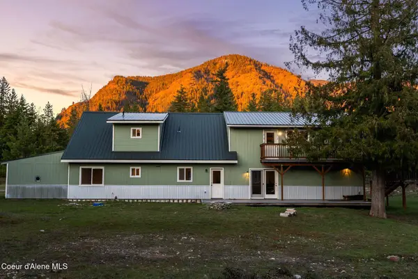 526 Mountain View Rd, Clark Fork, ID 83811