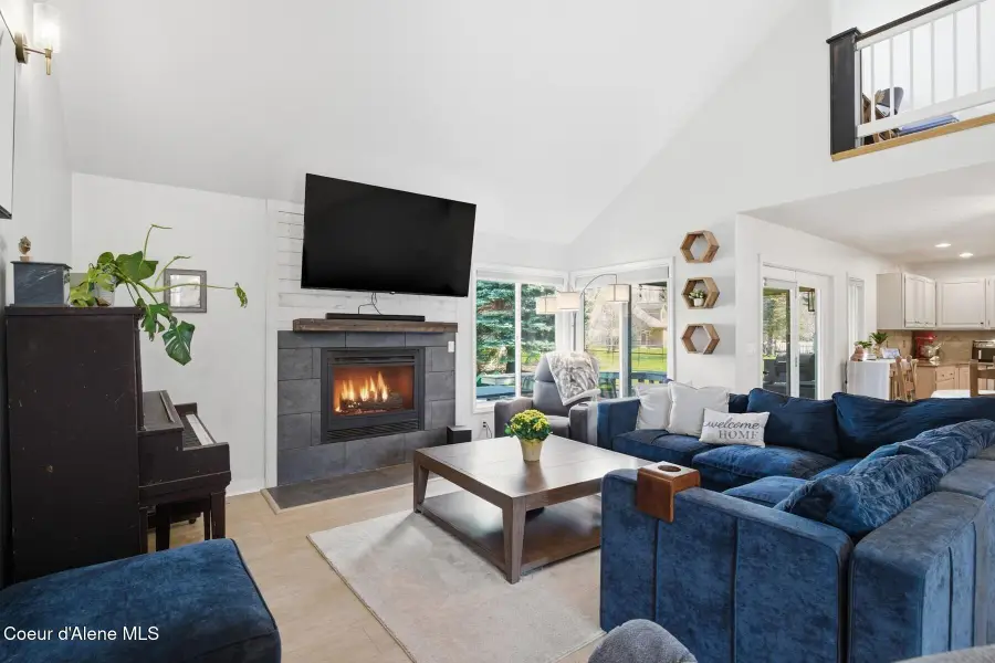 611 Ponder Point Dr, Sandpoint, ID 83864 - #2