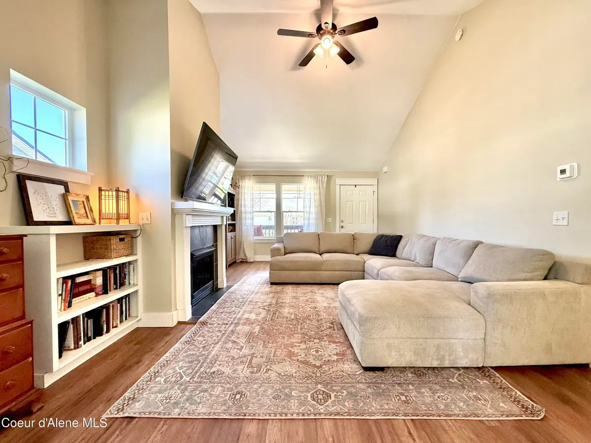 1291 E Center Green LOOP, Coeur D Alene, ID 83815 - #1