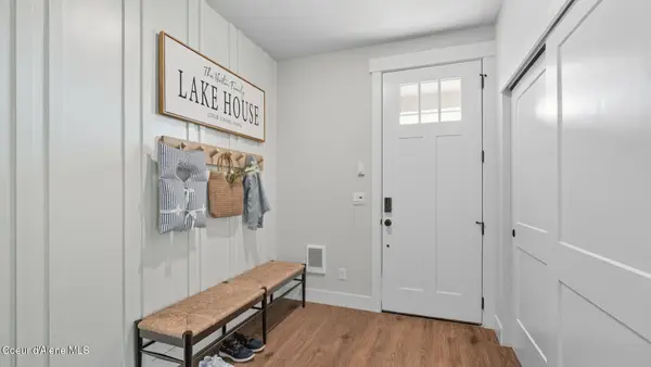 3226 N Grandmill Ln #101, Coeur d'Alene, ID 83814