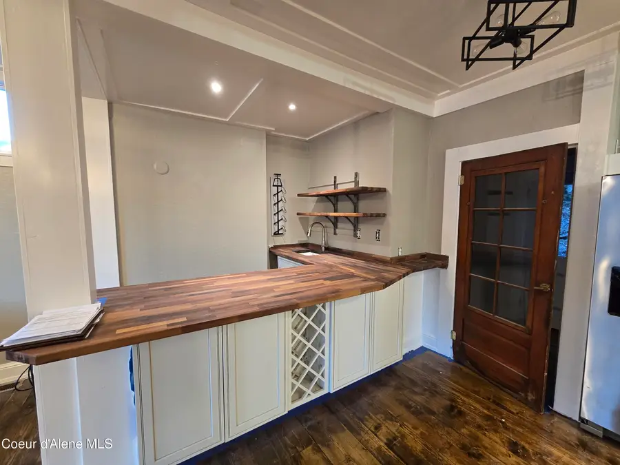 118 River St, Wallace, ID 83873 - #2