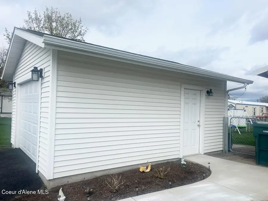 2233 W Merlyn WAY, Post Falls, ID 83854 - #3