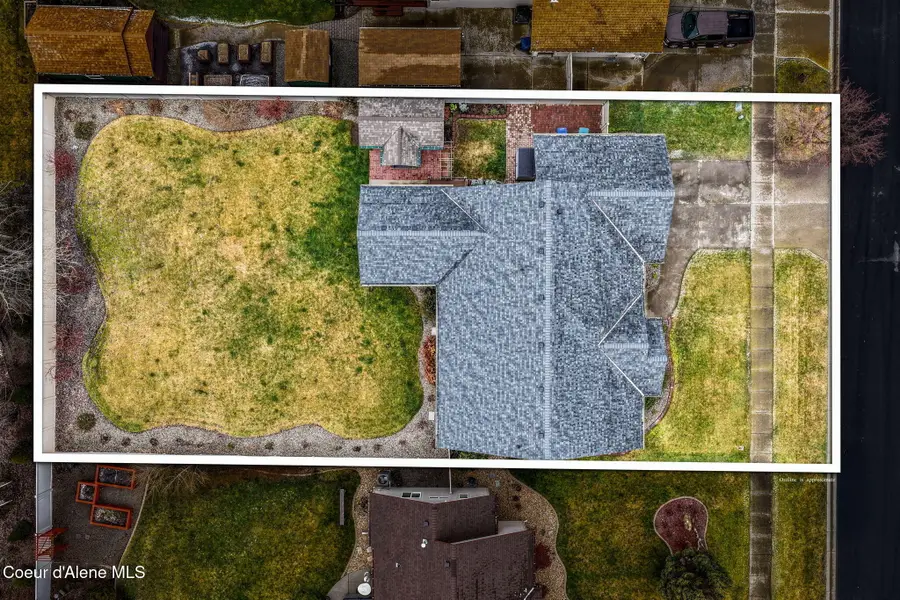 1560 E Cromwell Dr, Coeur Dalene, ID 83815 - Image #2