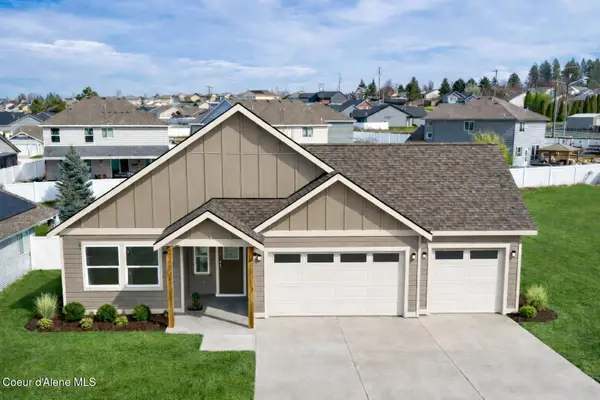 3264 N Van Winkle St, Post Falls, ID 83854