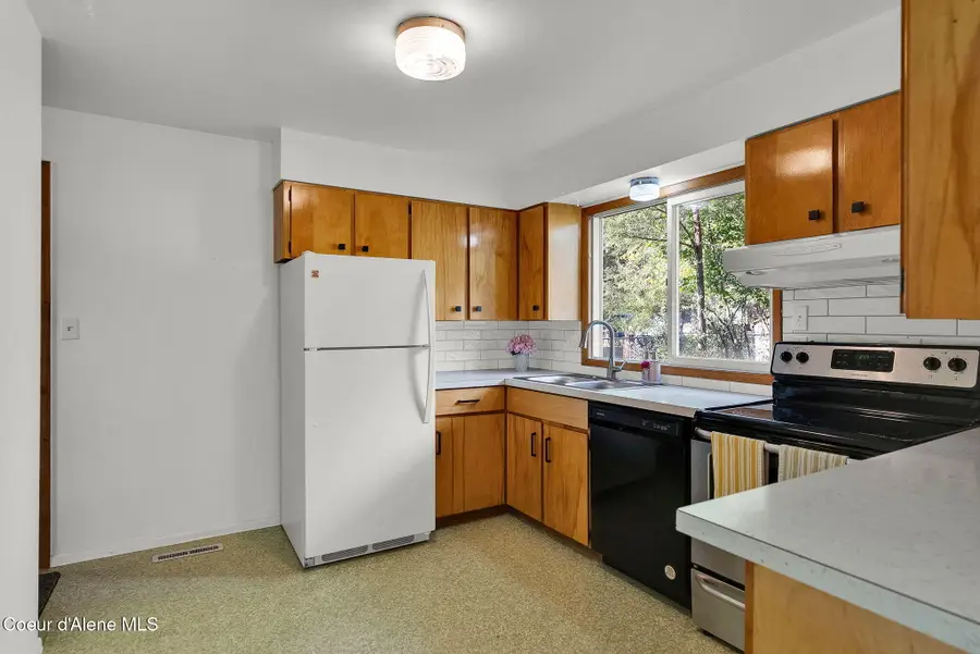 401 E Buttercup Ln., Coeur Dalene, ID 83815 - Image #3