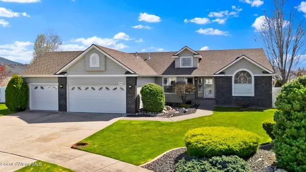 2840 W Mulberry CT, Hayden, ID 83835