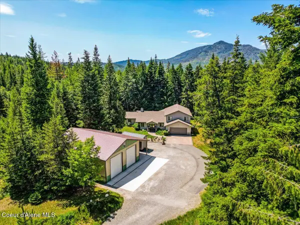 438 Berry Hill, Cocolalla, ID 83813