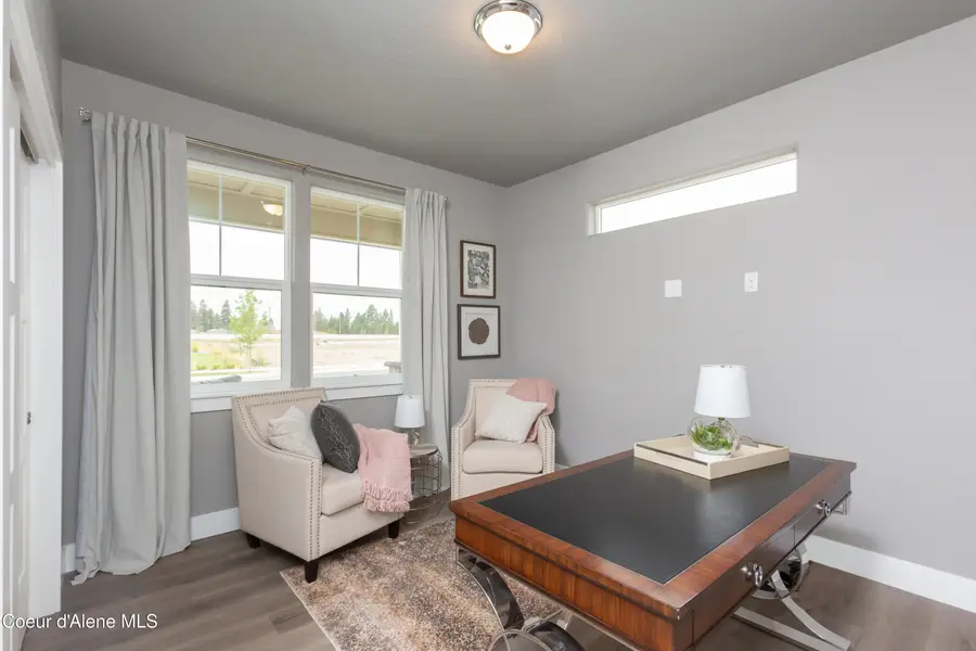 2661 W VICTOR LOOP, Coeur Dalene, ID 83815 - #3