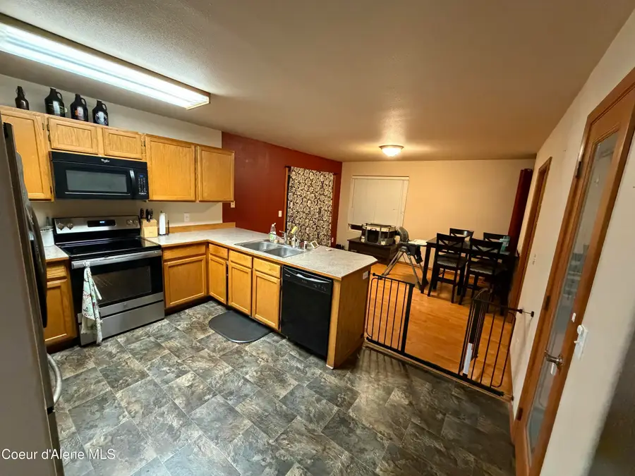 7444 W Robin RD, Rathdrum, ID 83858 - #2