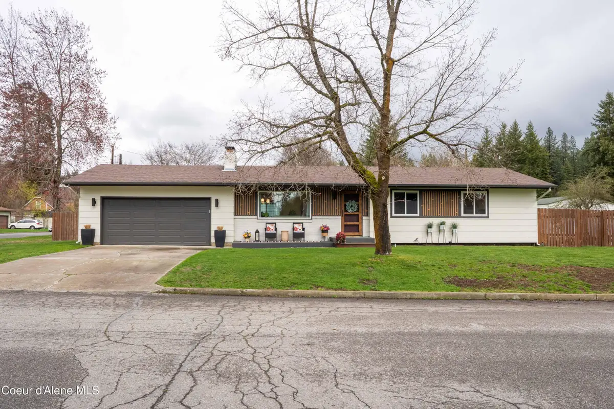 1034 N 23rd St, Coeur D Alene, ID 83814 - #1