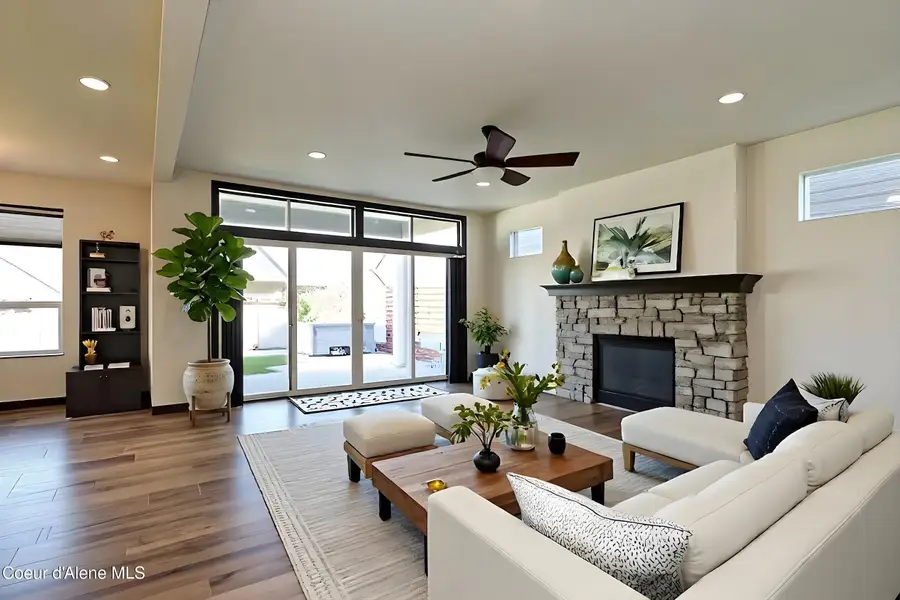 6730 N Hourglass DR, Coeur Dalene, ID 83815 - #2