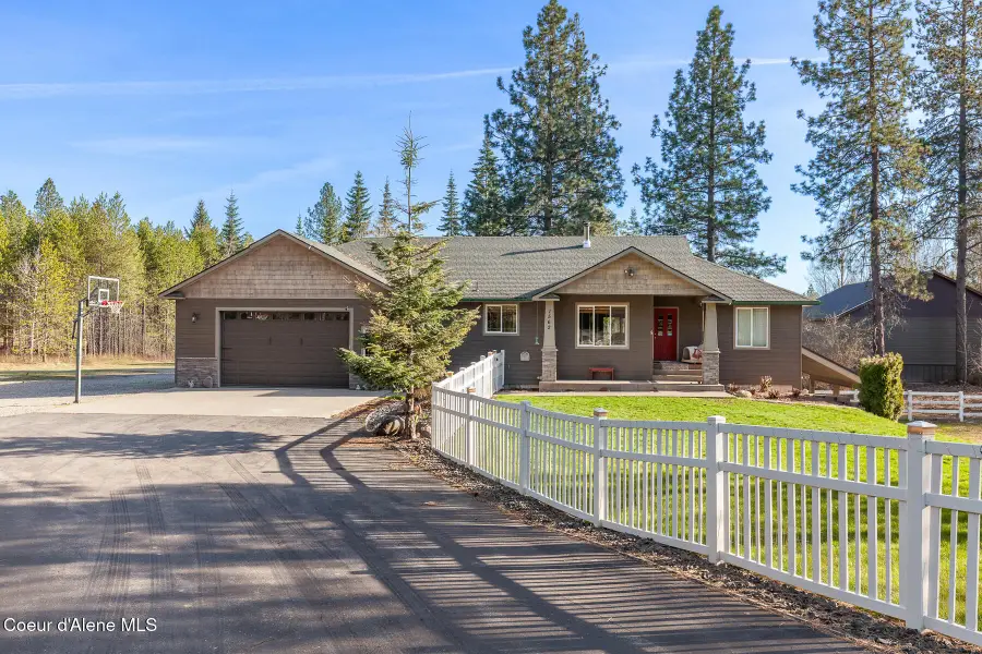 1562 W Laramie AVE, Rathdrum, ID 83858 - #3