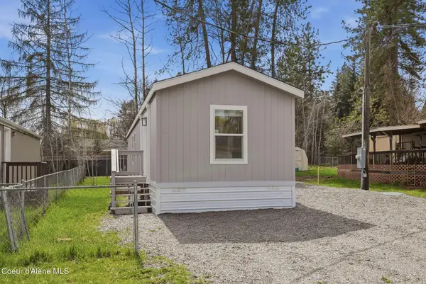 11776 N Hauser Lake RD #SPC 21, Hauser, ID 83854