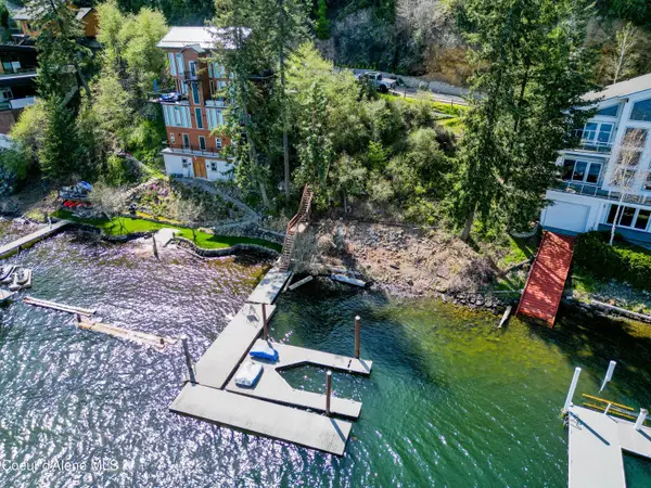 233 W Steamboat Dr, Coeur d'Alene, ID 83814