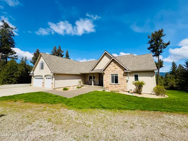 10459 N Summit Loop, Hauser, ID 83854