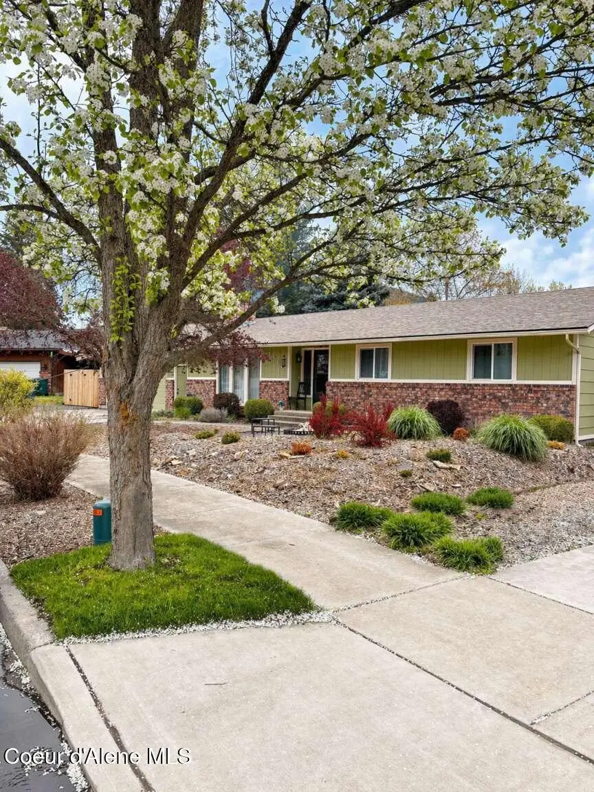 3510 E Pine Hill DR, Coeur Dalene, ID 83815 - #2