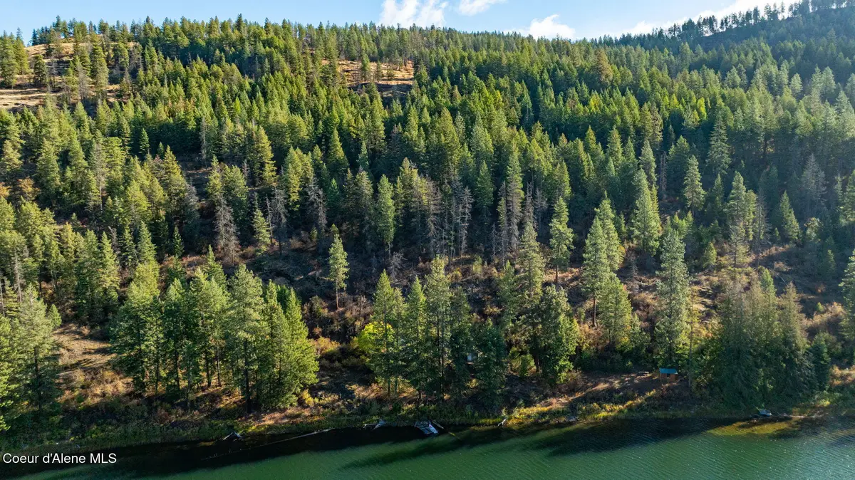 1402 Mirror Lake Rd, Sagle, ID 83860 - #1