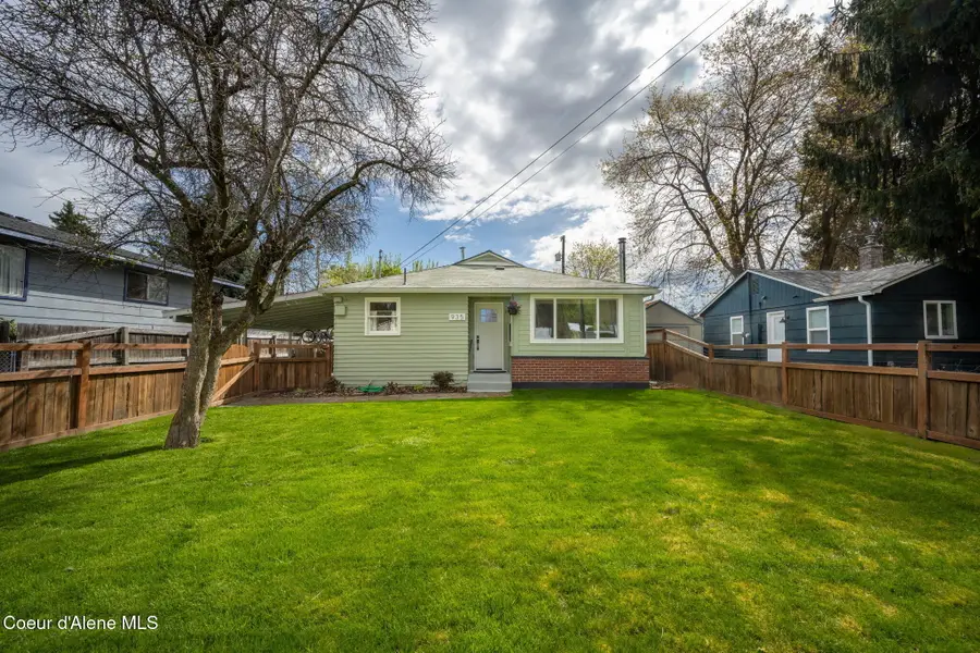 935 N 12th ST, Coeur Dalene, ID 83814 - #2