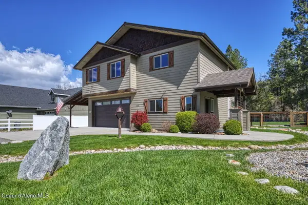 453 Birch Haven Dr, Sagle, ID 83860