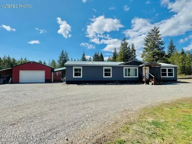 4062 W Seasons RD, Rathdrum, ID 83858 - #1