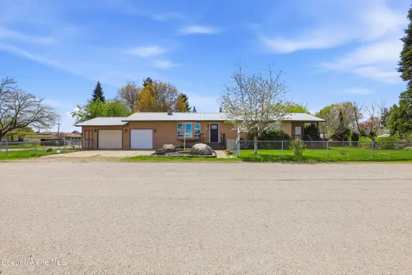 468 W Helen Ave, Hayden, ID 83835