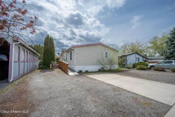 2082 W Yorkshire AVE, Coeur d'Alene, ID 83815