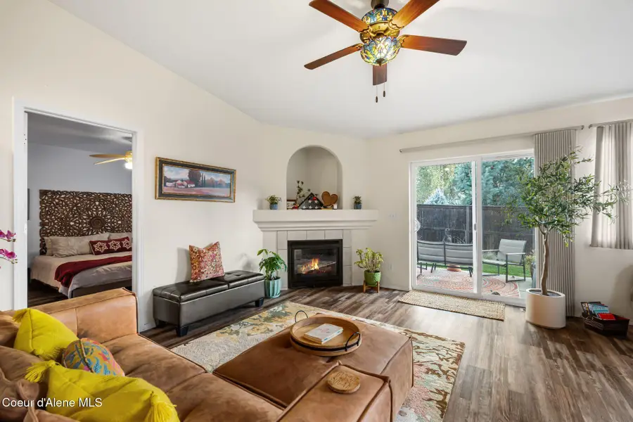 360 E Jeffrey Pine LN, Coeur Dalene, ID 83815 - Image #2