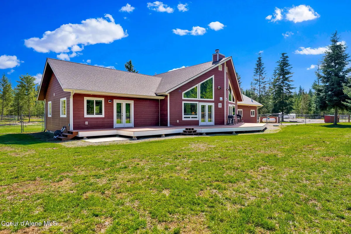 386 Ursa LN, Priest River, ID 83856 - #1