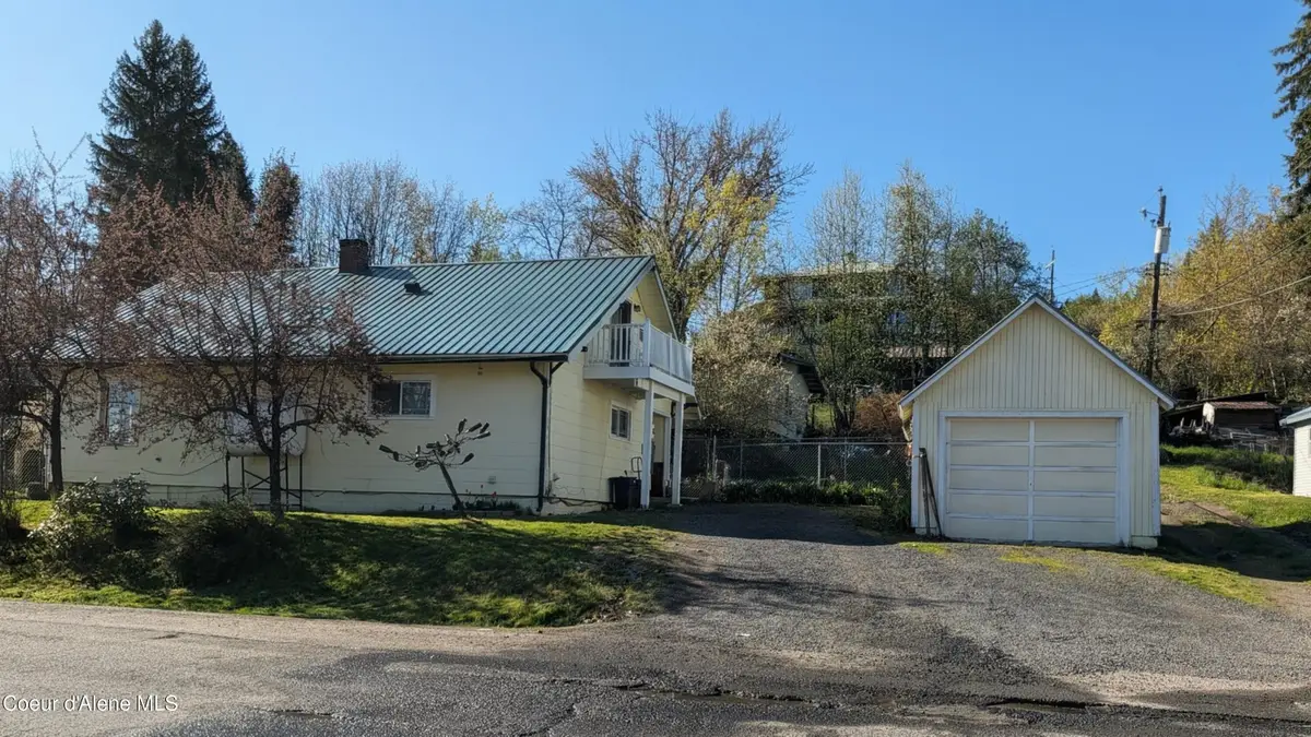 505 S 10th ST, Saint Maries, ID 83861 - #1
