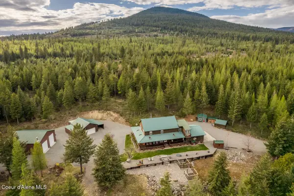 516 Culvert LN, Bonners Ferry, ID 83805