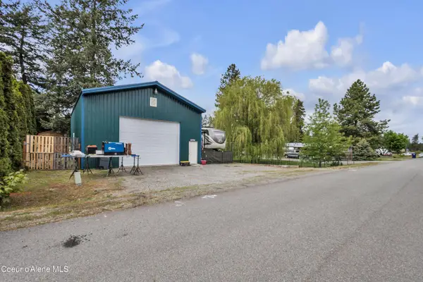 32753 N 2nd Ave, Spirit Lake, ID 83869