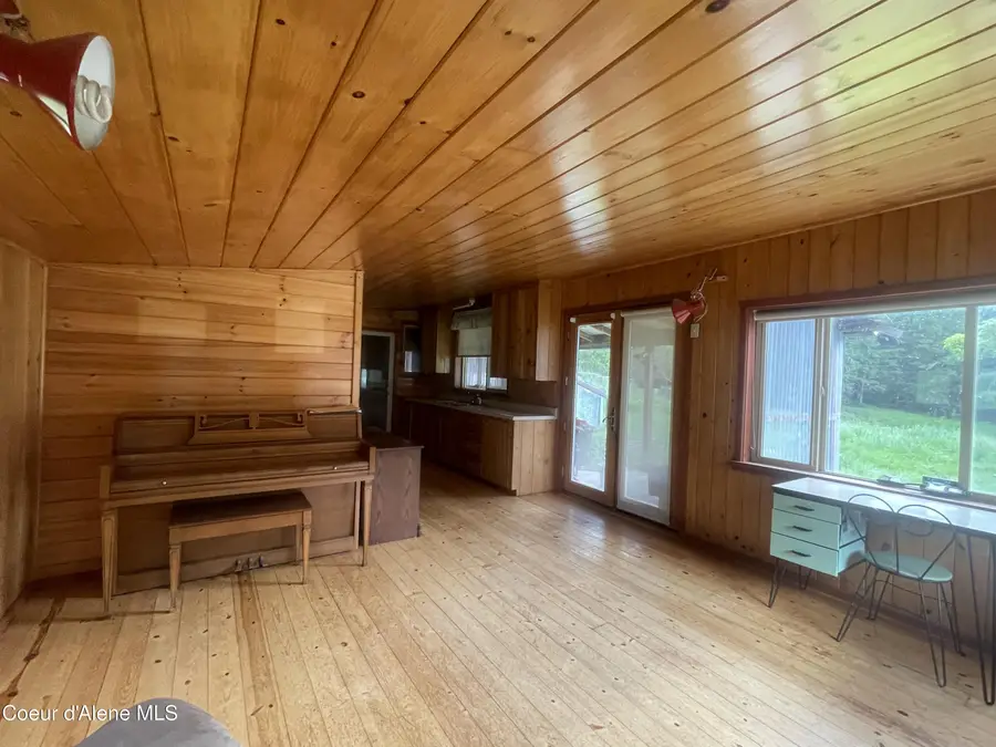 2447 Turner Hill RD, Bonners Ferry, ID 83805 - #2