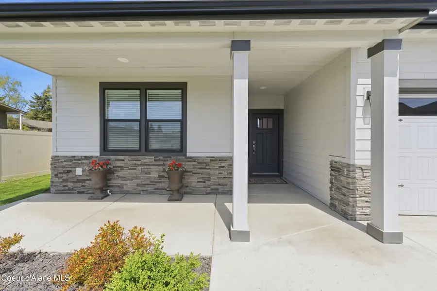 641 Ripatti WAY, Hayden, ID 83835 - #3